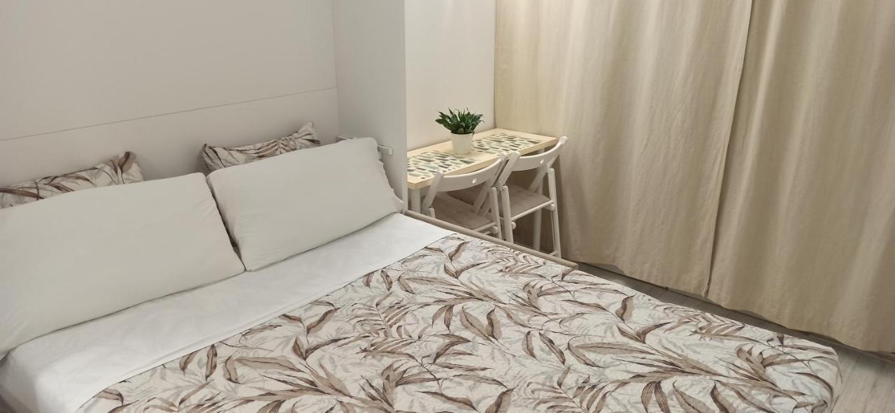Dudi'S Peppers Apartment มาลากา ภายนอก รูปภาพ